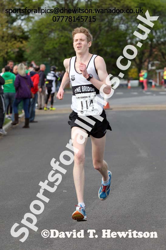 Clive Cookson 10k Road Race, Whitley Bay. Photo: David T. Hewitson/Sports for All Pics
